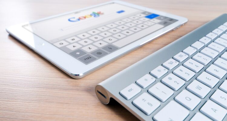 Wyszukiwanie obrazem w Google Grafice
